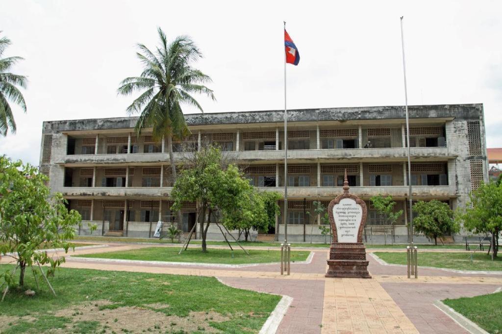 Jun Yue Hotel Phnom-Penh Buitenkant foto