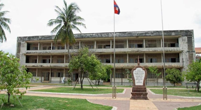 Jun Yue Hotel Phnom-Penh Buitenkant foto