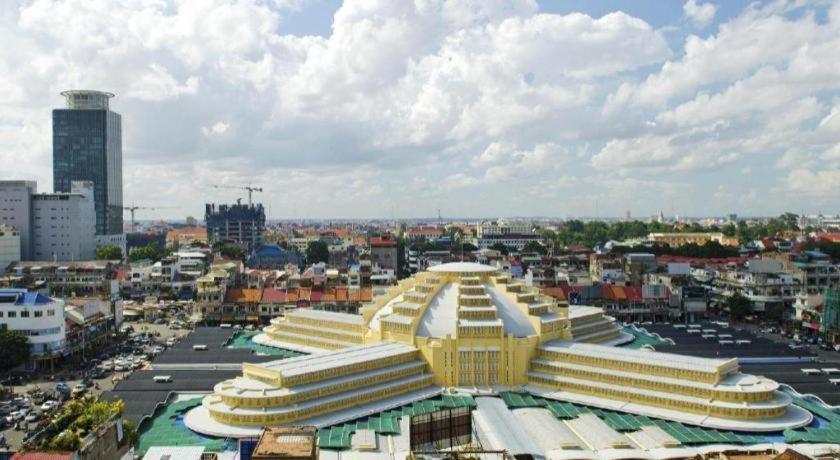 Jun Yue Hotel Phnom-Penh Buitenkant foto