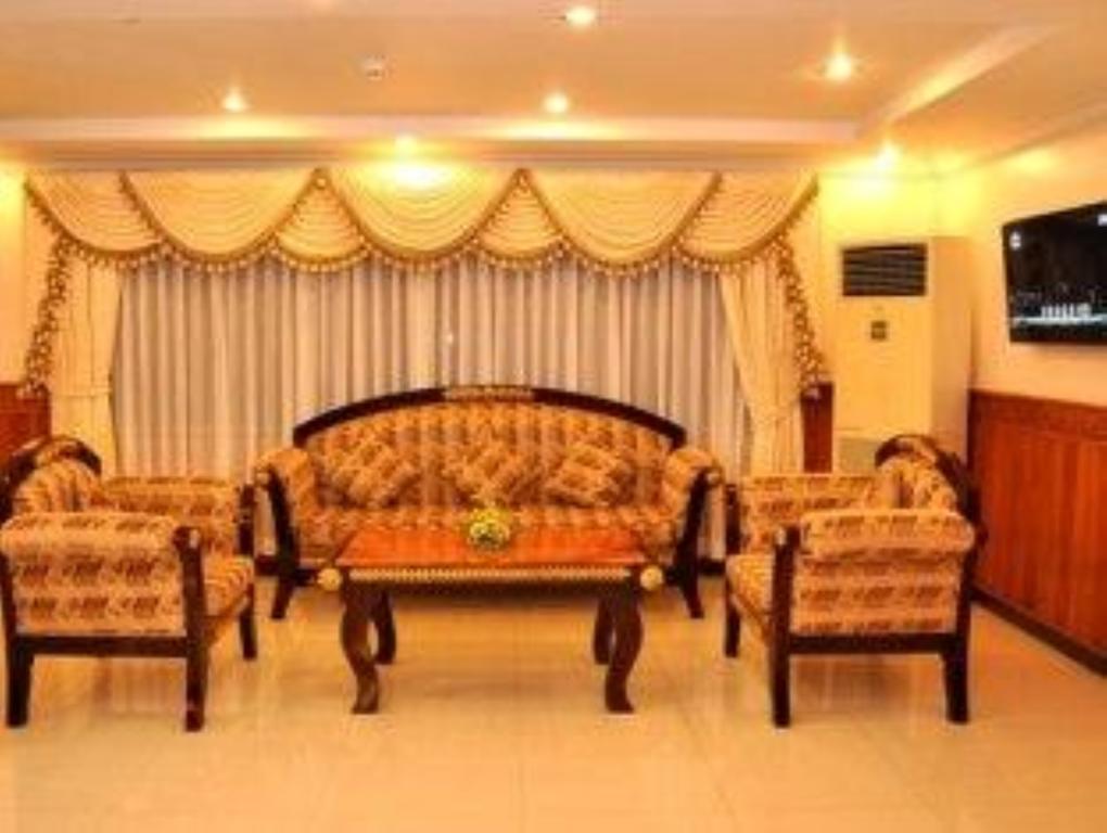 Jun Yue Hotel Phnom-Penh Buitenkant foto